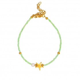 Χειροποίητο βραχιόλι αστερίας της  Excite Fashion Jewellery, με πράσινες χάντρες,  χρυσές και περλίτσα. B-1727-01-08-4