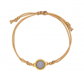 Χειροποίητο βραχιόλι μακραμέ  της  Excite Fashion Jewellery, με μονόπετρο στρογγυλό κρύσταλλο. B-1729-01-02-4