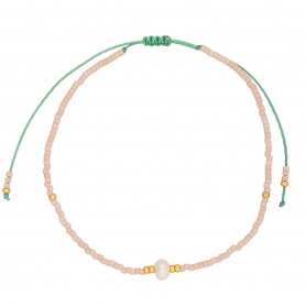 Βραχιόλι ποδιού μακραμέ της Excite Fashion Jewellery με πέρλα και nude χάντρες. BP-110454-45