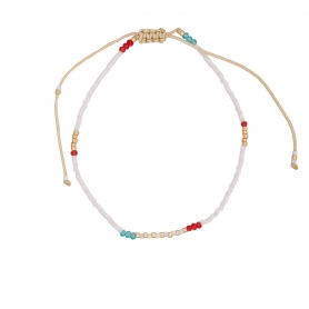 Βραχιόλι ποδιού της Excite Fashion Jewellery με γαλάζιες, λευκές,  χρυσές, κόκκινες χάντρες και δέσιμο μακραμέ. BP-110460-45