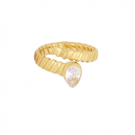 Κομψό δαχτυλίδι από την Excite Fashion Jewellery με ραβδώσεις και κατάληξη  με λευκό ζιργκόν σταγόνα, από επιχρυσωμένο ανοξείδωτο ατσάλι. R-YH1320-WHITE-65