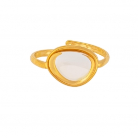 Δαχτυλίδι από επιχρυσωμένο ανοξείδωτο ατσάλι, με λευκή οβάλ πέτρα, της Excite Fashion Jewellery. R-2304017-5