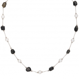 Χειροποίητο κολιέ, με πέρλες και ημιπολύτιμες μαύρες πέτρες  από επιπλατινωμένο ανοξείδωτο ατσάλι (δεν μαυρίζει), της Excite Fashion Jewellery. K-1763-03-06-8