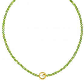Χειροποίητο κολιέ, επίχρυσο μοτιφ ματάκι με λευκό σμάλτο και πράσινες γυάλινες  χάνδρες της Excite Fashion Jewellery.  K-1432-07-04-66