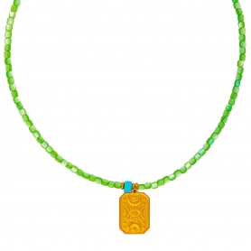 Χειροποίητο κοντό κολιέ, με πράσινες χάντρες, τιρκουάζ, και κρεμαστό μοτίφ ματάκι, από επιχρυσωμένο ανοξείδωτο ατσάλι (δεν μαυρίζει), της Excite Fashion Jewellery. K-1779-08