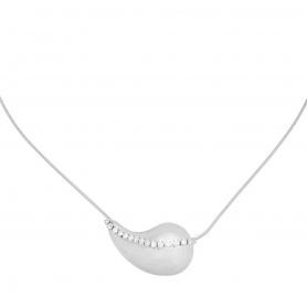 Κολιέ από επιπλατινωμένο  ανοξείδωτο ατσάλι, περαστή σταγόνα με λευκά ζιργκόν, της Excite Fashion Jewellery.  N-2538AS-65