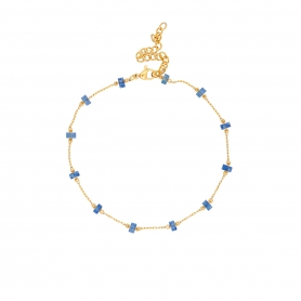 Βραχιόλι ποδιού Excite fashion jewellery φτιαγμένο με  επίχρυση αλυσίδα ατσάλι,  και μπλέ  χάντρες. BP-1605-01-21-49