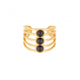 Δαχτυλίδι Excite Fashion Jewellery, φαρδύ, διάτρητο, με σειρά  μαύρες πέτρες από ανοξείδωτο επίχρυσο ατσάλι. R-69-49G