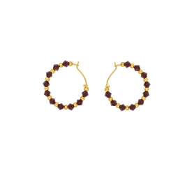 Κρίκοι Excite Fashion Jewellery, με κόκκινα κρυσταλλάκια και  χρυσές χάντρες από ανοξείδωτο επιχρυσωμένο ατσάλι. S-1713-01-11-65