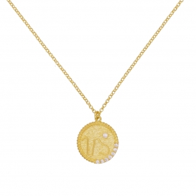 Κολιέ με το ζώδιο του Αιγόκερου Excite Fashion Jewellery σε ανάγλυφο μοτίφ με λευκά  ζιργκόν από επιχρυσωμένο ασήμι 925Z-CANCER-PRAS-99
