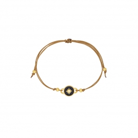 Βραχιόλι  μακραμέ Excite Fashion Jewellery, χρυσό αστεράκι με μαύρο σμάλτο, καφέ κορδόνι και μεταλλικές χάντρες. B-1717-01-06-35