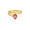 Κομψό δαχτυλίδι από την Excite Fashion Jewellery με ραβδώσεις και κατάληξη  κόκκινο ζιργκόν σταγόνα, από επιχρυσωμένο ανοξείδωτο ατσάλι. R-YH1320-RED-65