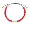 Χειροποίητο βραχιόλι με κόκκινες χάνδρες, και χρυσά κυβάκια από την Excite Fashion Jewellery.  B-1428-05-11-45